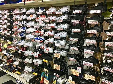 店内紹介 ベースボールときわ新宿店