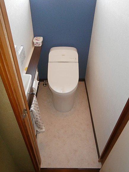 タンク式トイレから、タンクレストイレへの取替え